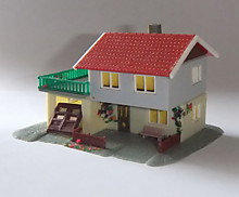 1/160 N  Сельский дом с гаражом, масштаб 1/160