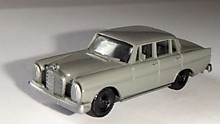 MB 220  1982