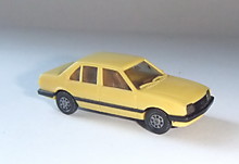 1/87 Автомобиль легковой