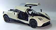 1:43 Автомобиль легковой новый