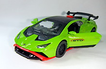 1:43 Автомобиль легковой новый